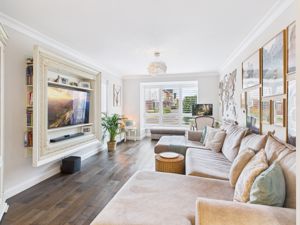 Sitting Room- click for photo gallery